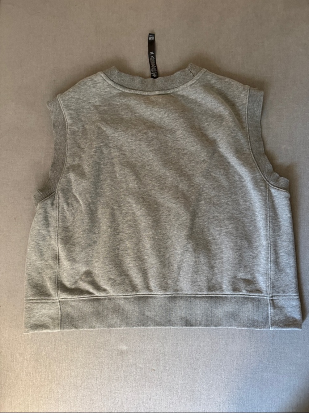 Vuori Gray V‑Neck Sleeveless Sweatshirt Vest size M - Picture 4 of 4